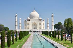 Taj Mahal - a Dream in White Marble