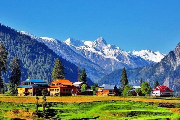Top 5 Places to Visit in Kashmir for a Paradise Honeymoon