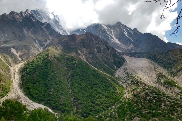 What Is the Best Time for Gaumukh Trek and Why a Guide Helps