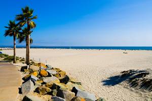 Tips for Children's Safety on a Beach Tips for Children's Safety on a Beach