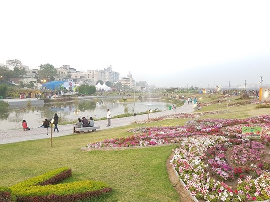 Riverfront Flower Park