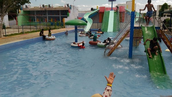 Green Thunder Water Theme Park
