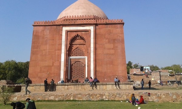 Lal Gumbad Lal Gumbad